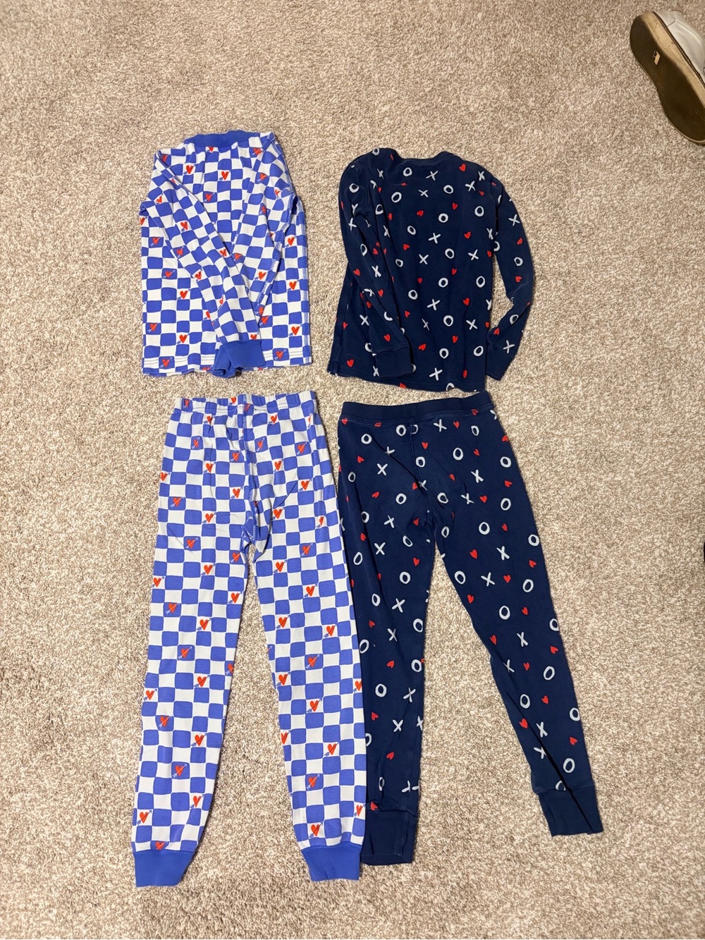 XO Pattern Pajama Set - Picture 10 of 15